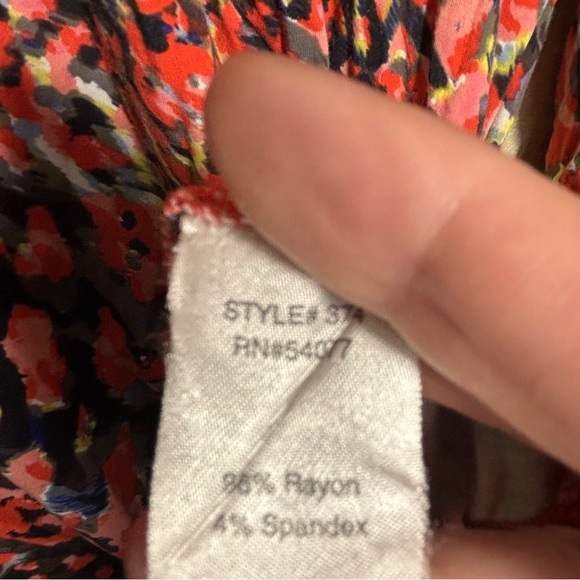 CAbi Watercolor knit jersey shirt dress. 1/4 button V neck. Women’s M - Picture 6 of 6